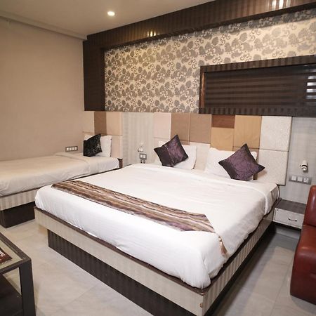 Hotel Rajkamal Near Varanasi Railway Station Luaran gambar