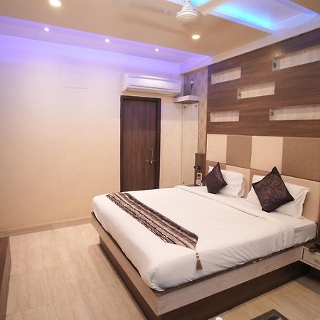 Hotel Rajkamal Near Varanasi Railway Station Luaran gambar